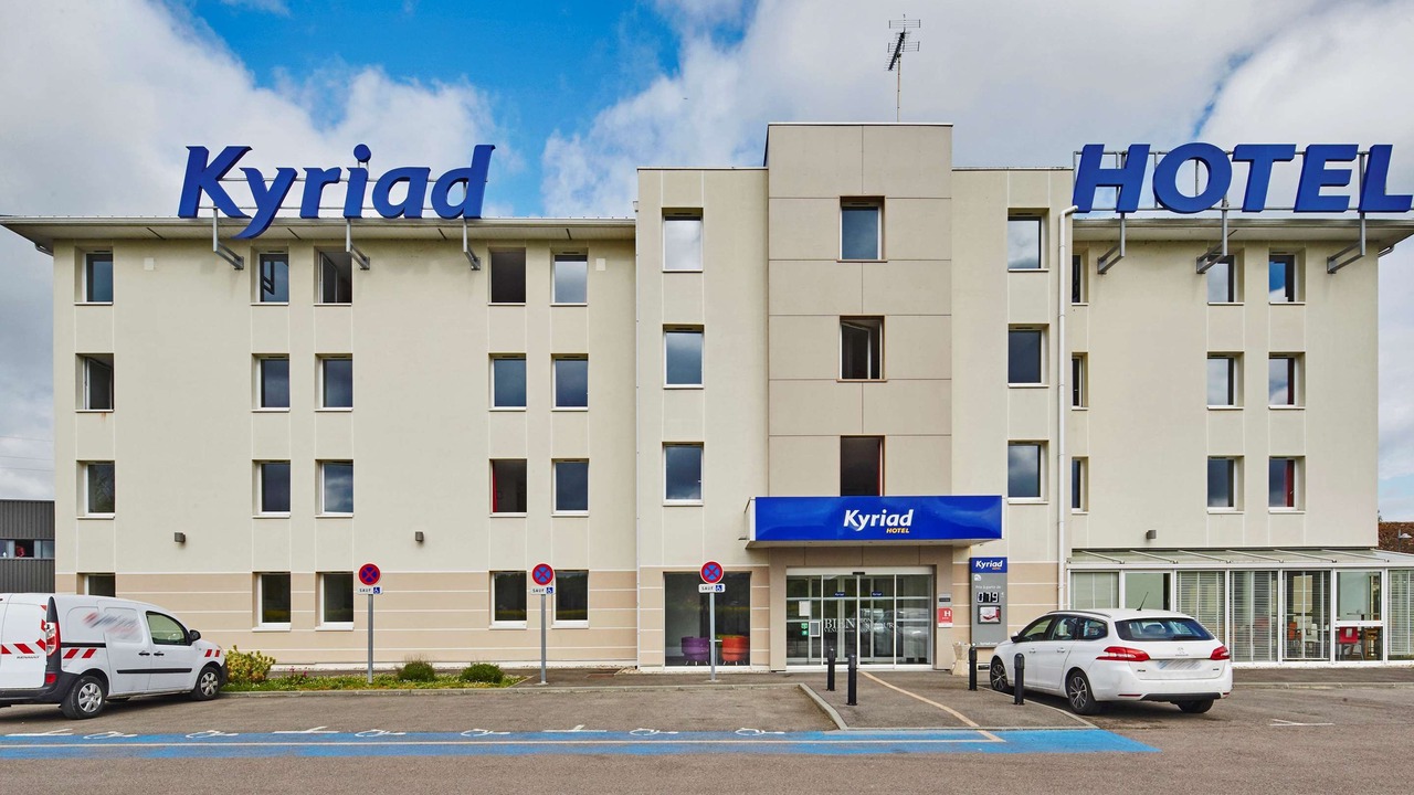 Photo of Buildings in Val-de-Reuil