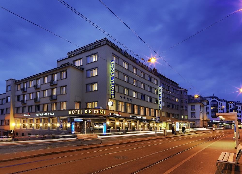 Photo of Buildings in District 6
