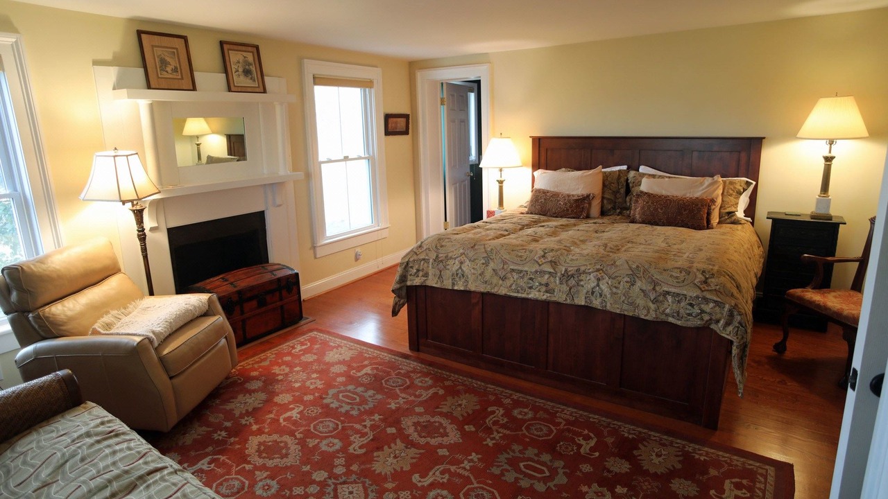 Photo of Bedroom in Alton
