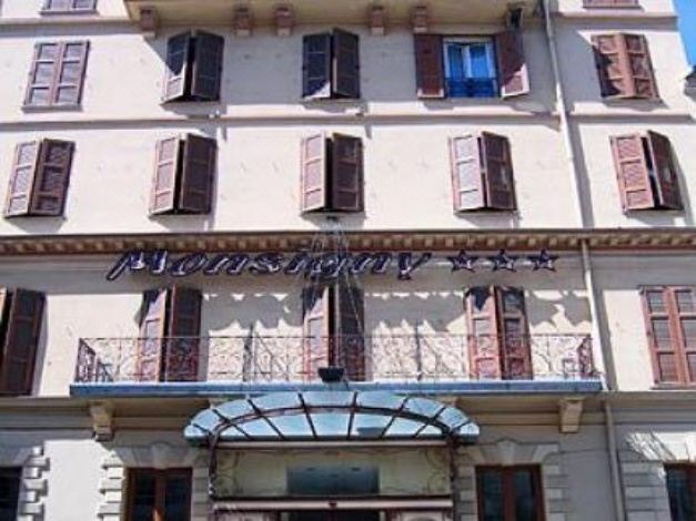 Photo of Buildings in Vernier