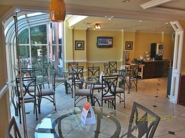 Photo of Livingroom in Allen