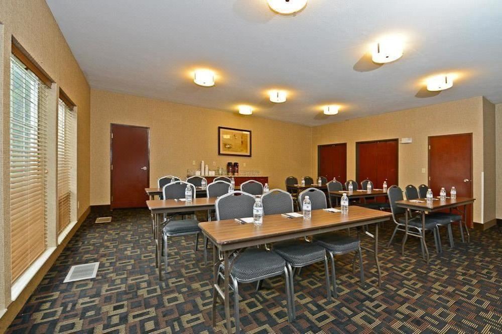 Photo of Livingroom in Albany