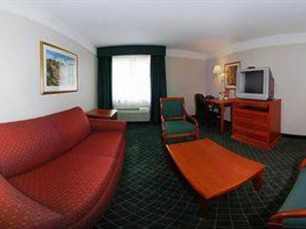 Photo of Livingroom in Wesley Chapel