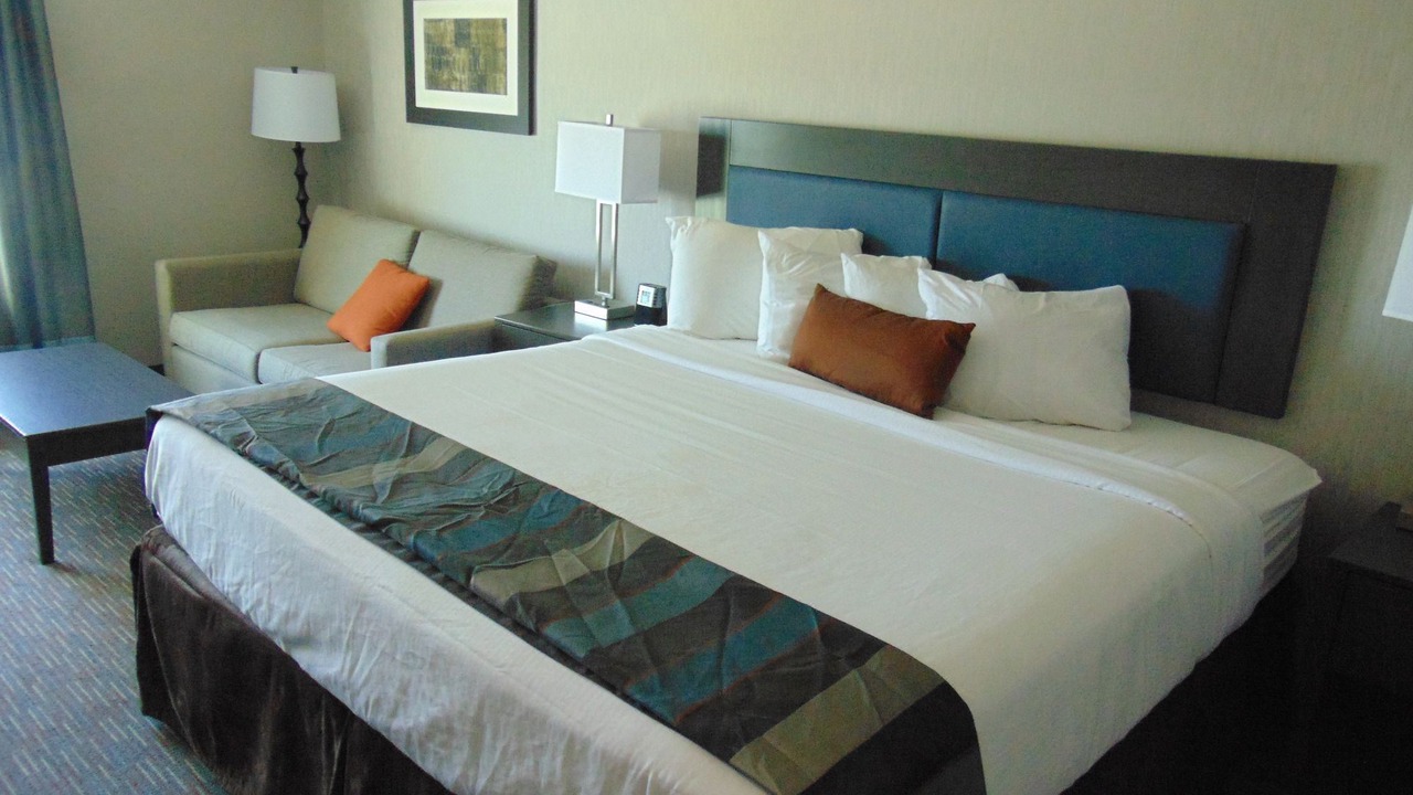 Photo of Bedroom in North by Northwest