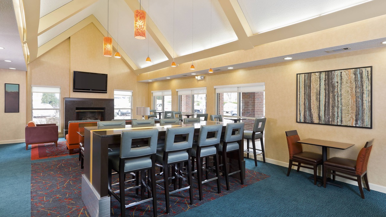 Photo of Livingroom in Canton