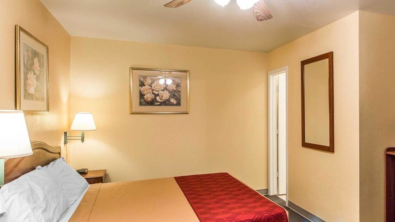Photo of Bedroom in Bartlesville