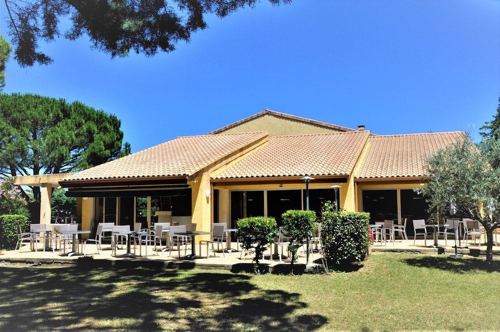 Photo of Buildings in Pont-Saint-Esprit