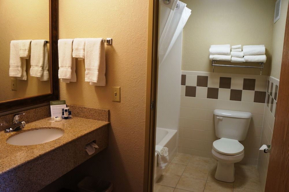 Photo of Bathroom in Anamosa