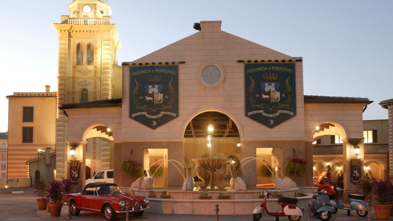 Photo of Buildings in Florida Center