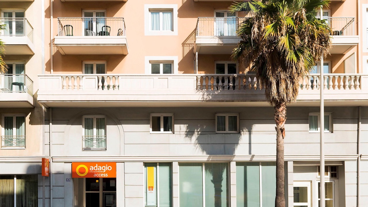 Photo of Buildings in Les Baumettes