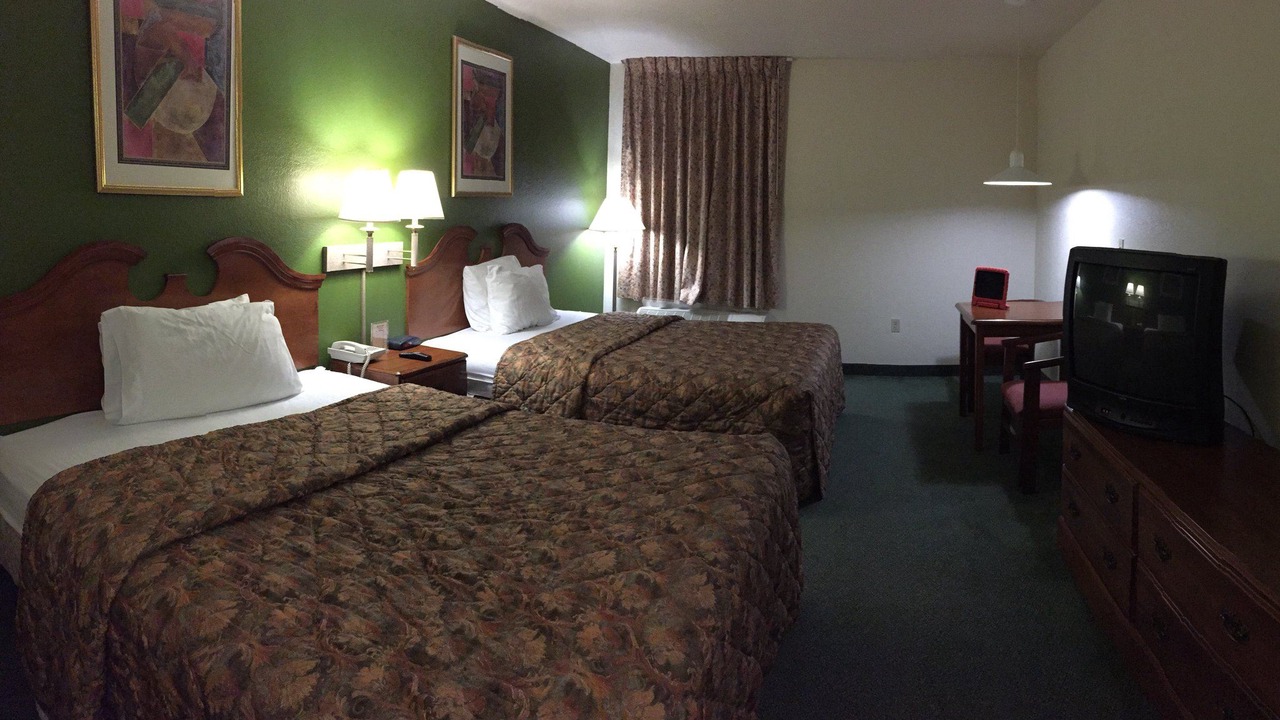 Photo of Bedroom in Star City