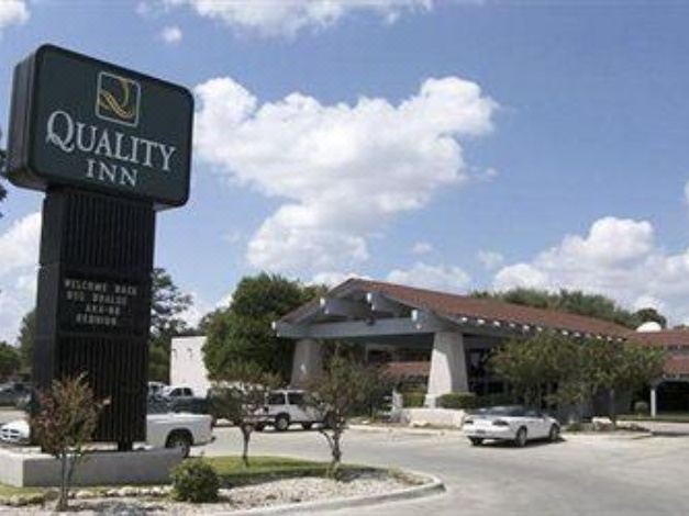 Photo of Buildings in Uvalde