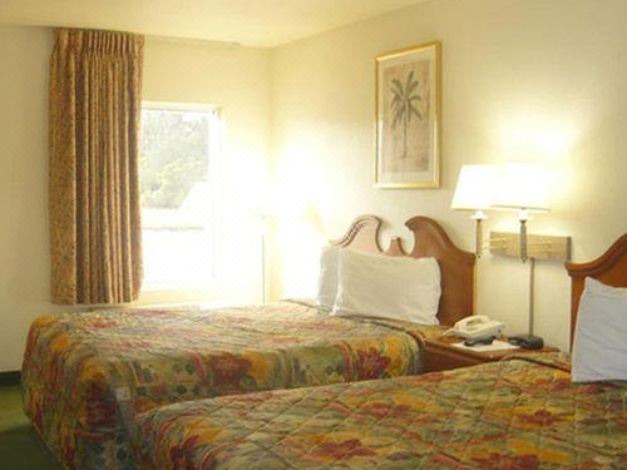Photo of Bedroom in Star City