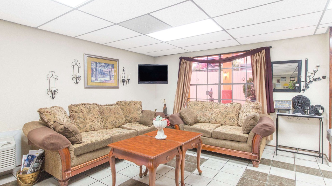 Photo of Livingroom in Marshall