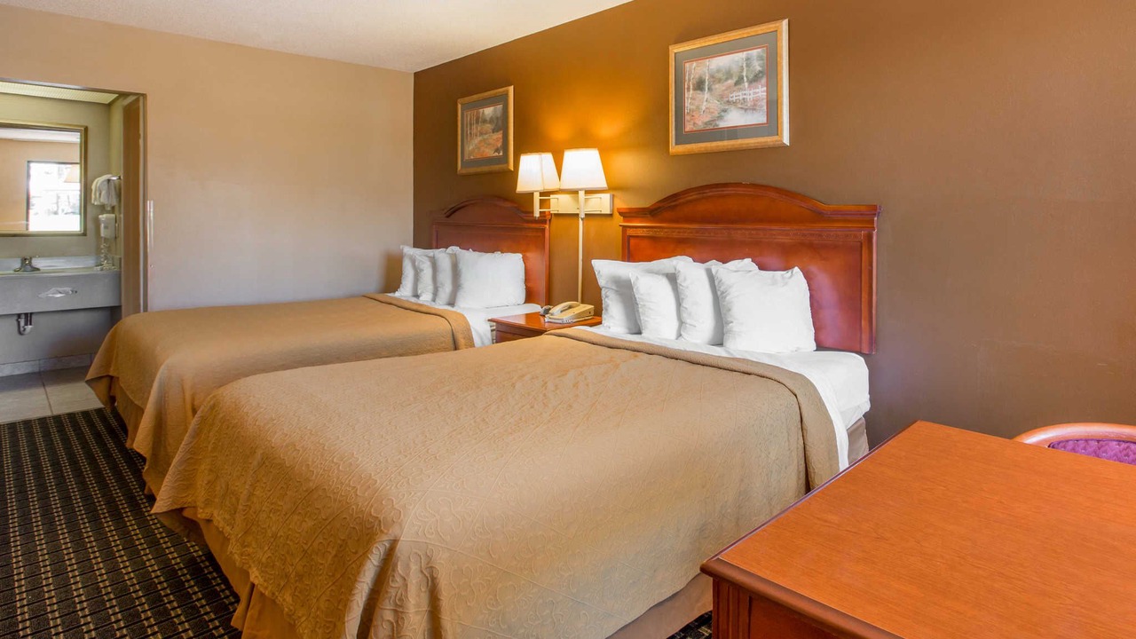 Photo of Bedroom in Perry