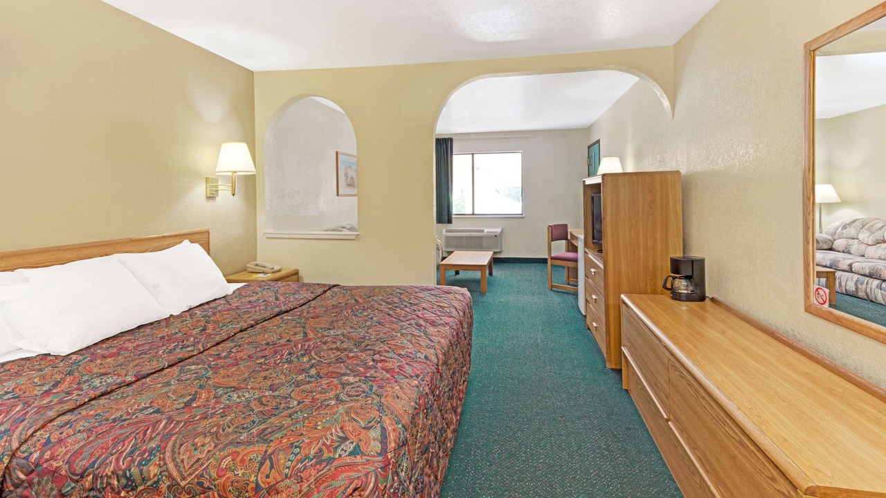 Photo of Bedroom in Espanola