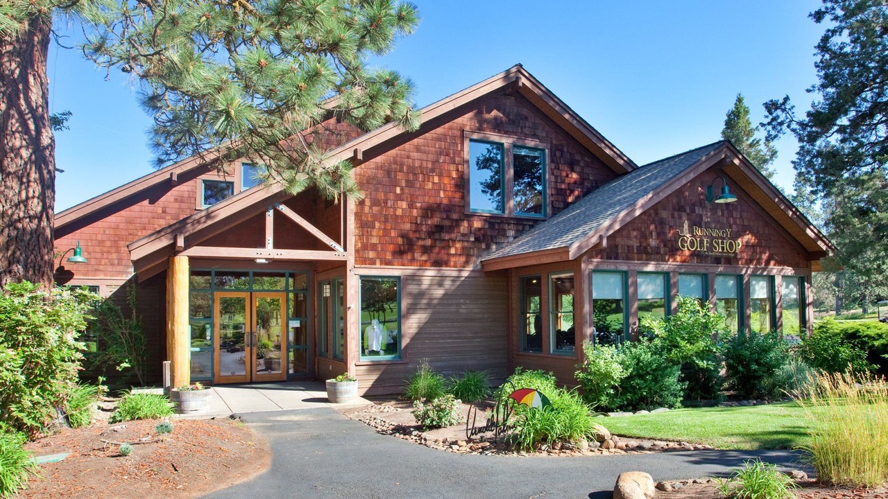 Photo of Buildings in Klamath Falls