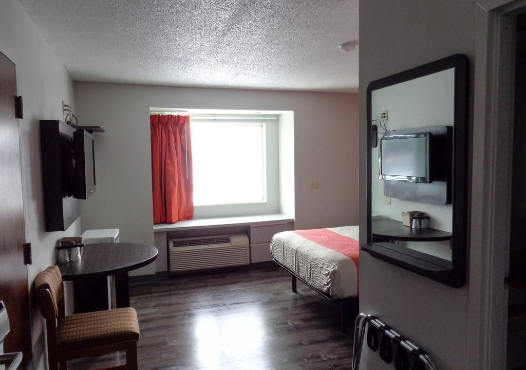 Photo of Livingroom in Calcium