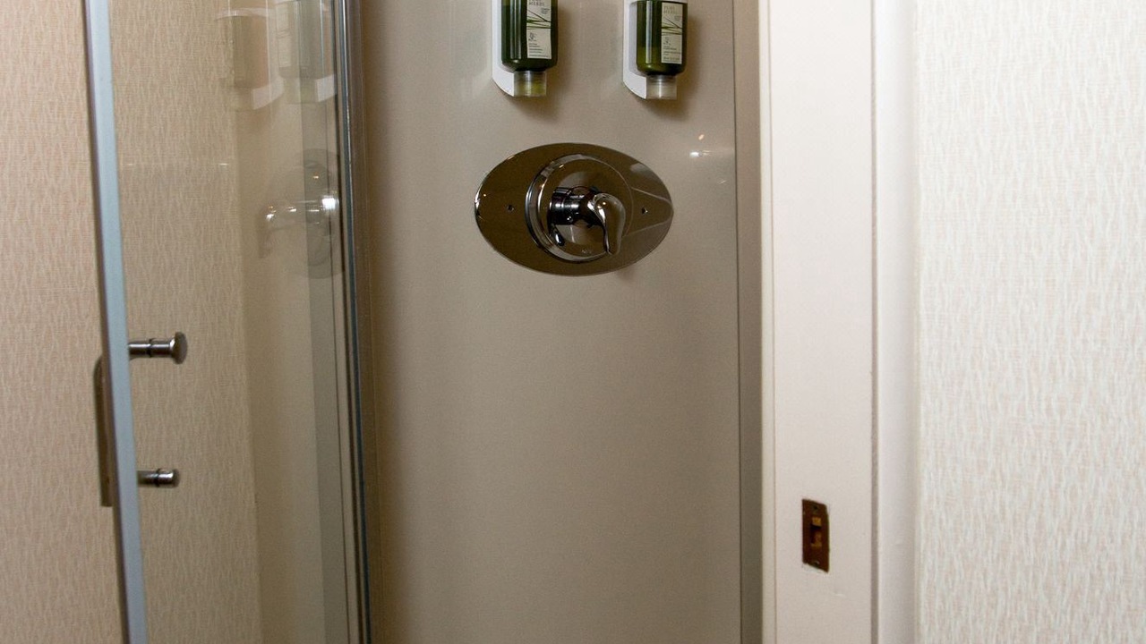 Photo of Bathroom in New Minas