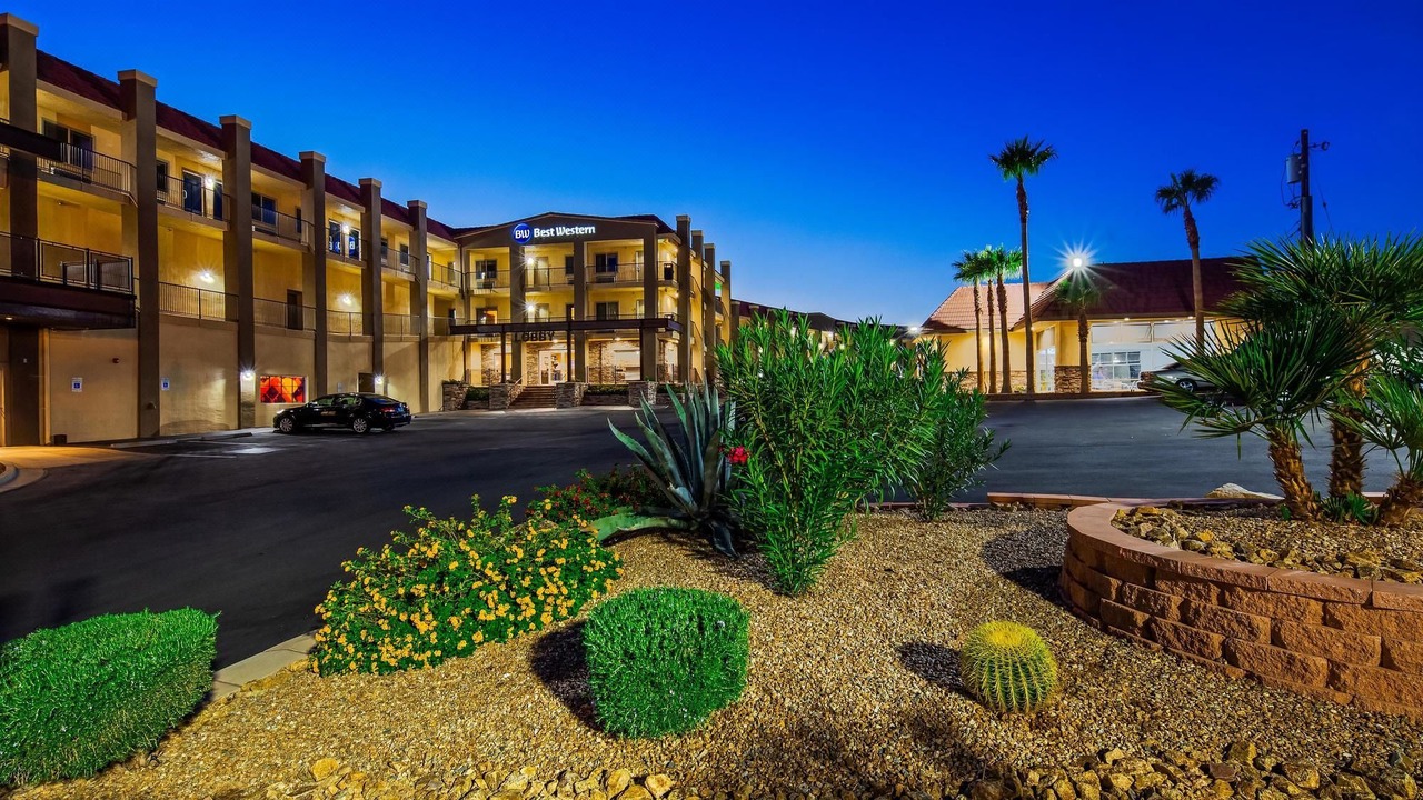 Photo of Buildings in Boulder City