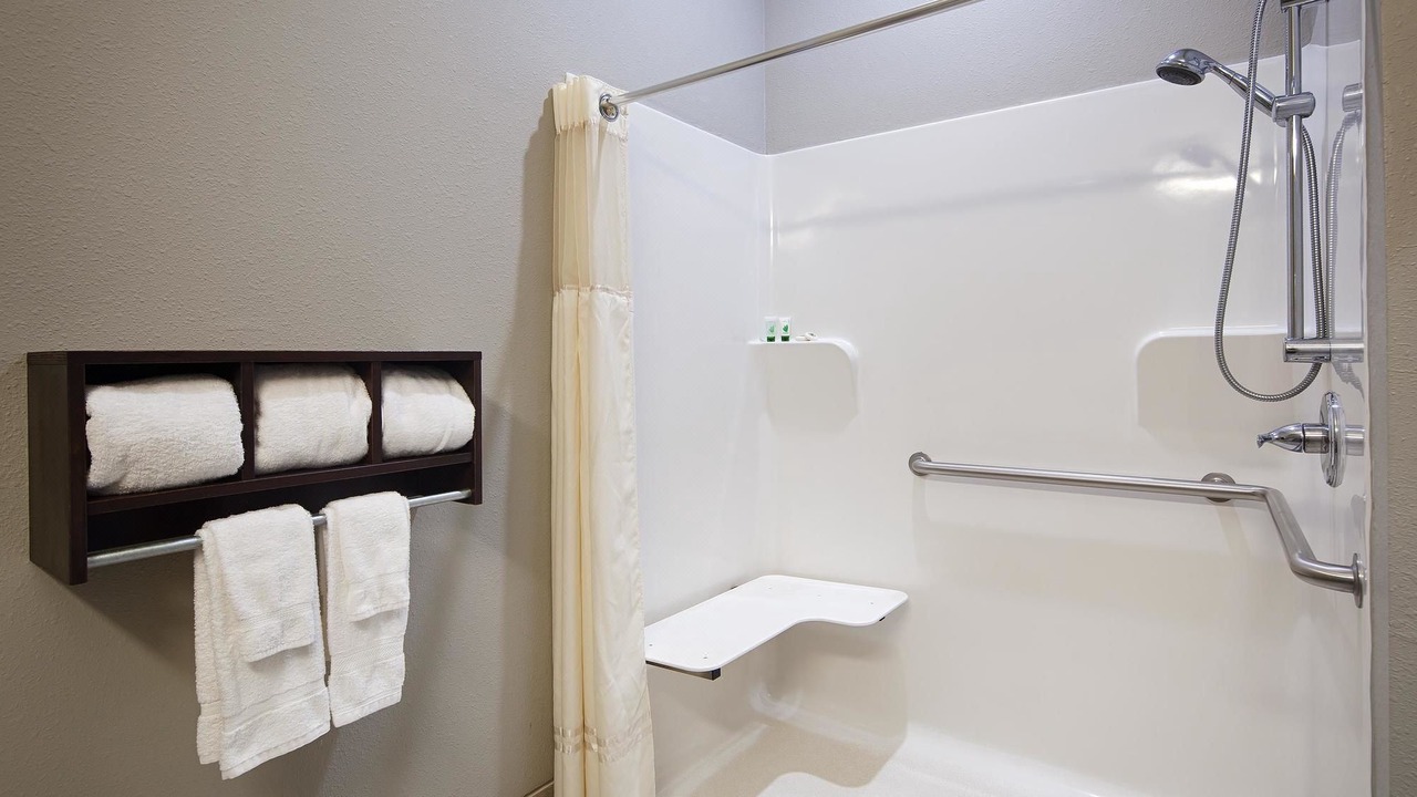 Photo of Bathroom in Vinton