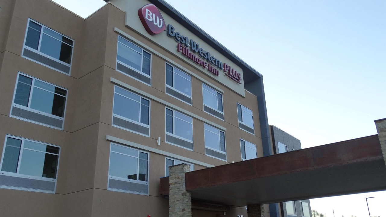 Photo of Buildings in West Colorado Springs