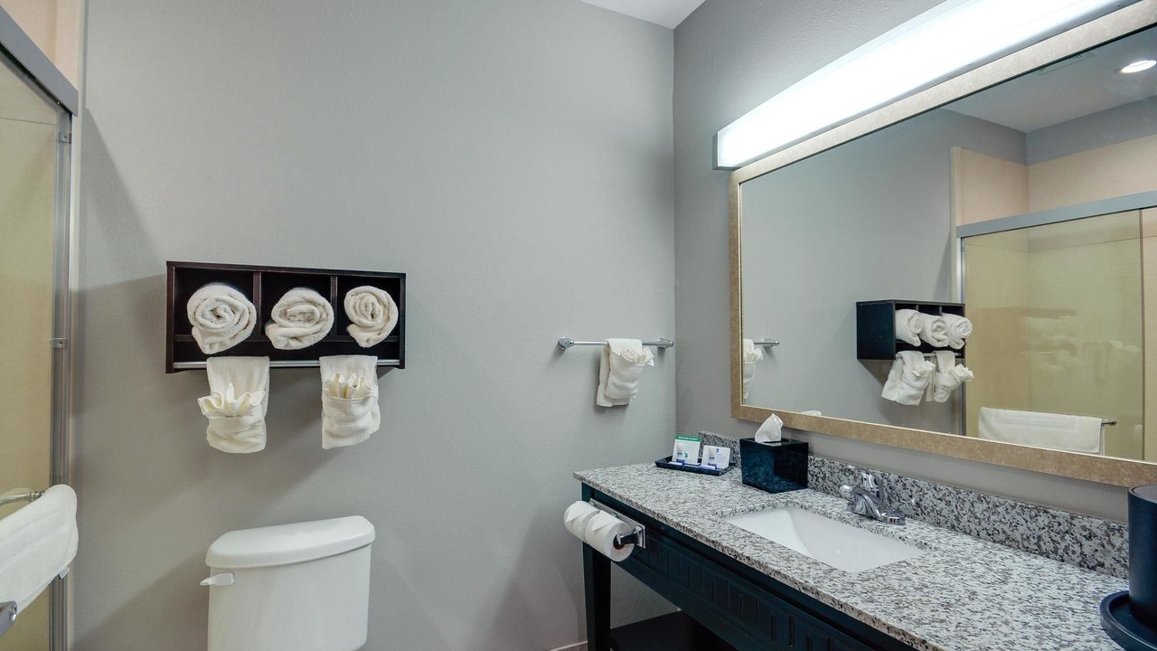 Photo of Bathroom in Vinton