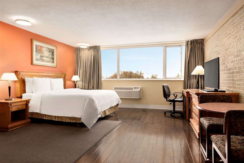 Photo of Bedroom in Richmond Hill