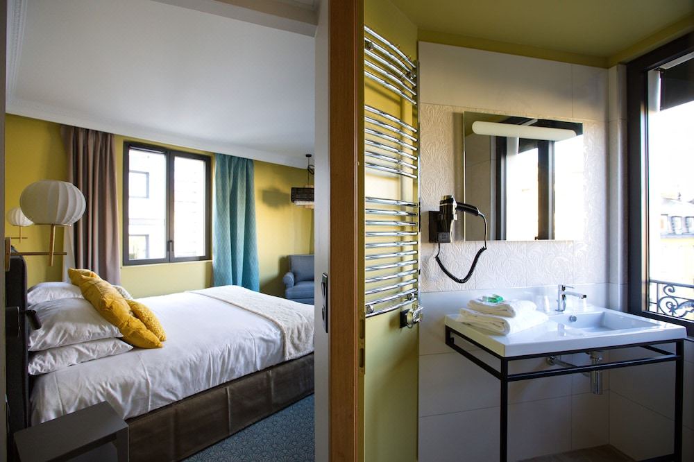 Photo of Bedroom in Gare-Jouvenet