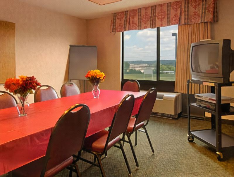 Photo of Livingroom in Sharonville
