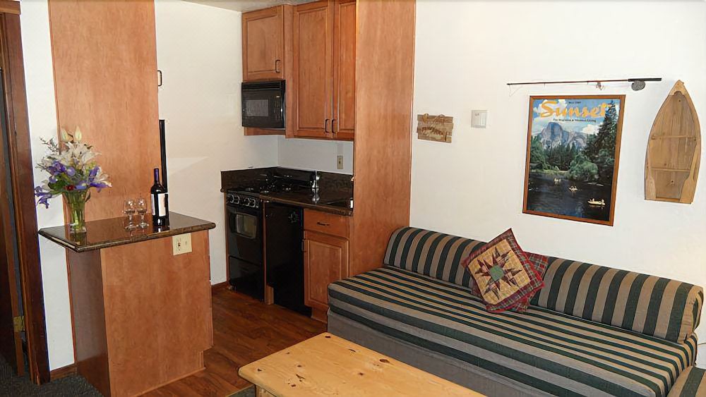 Photo of Livingroom in Tahoe Vista