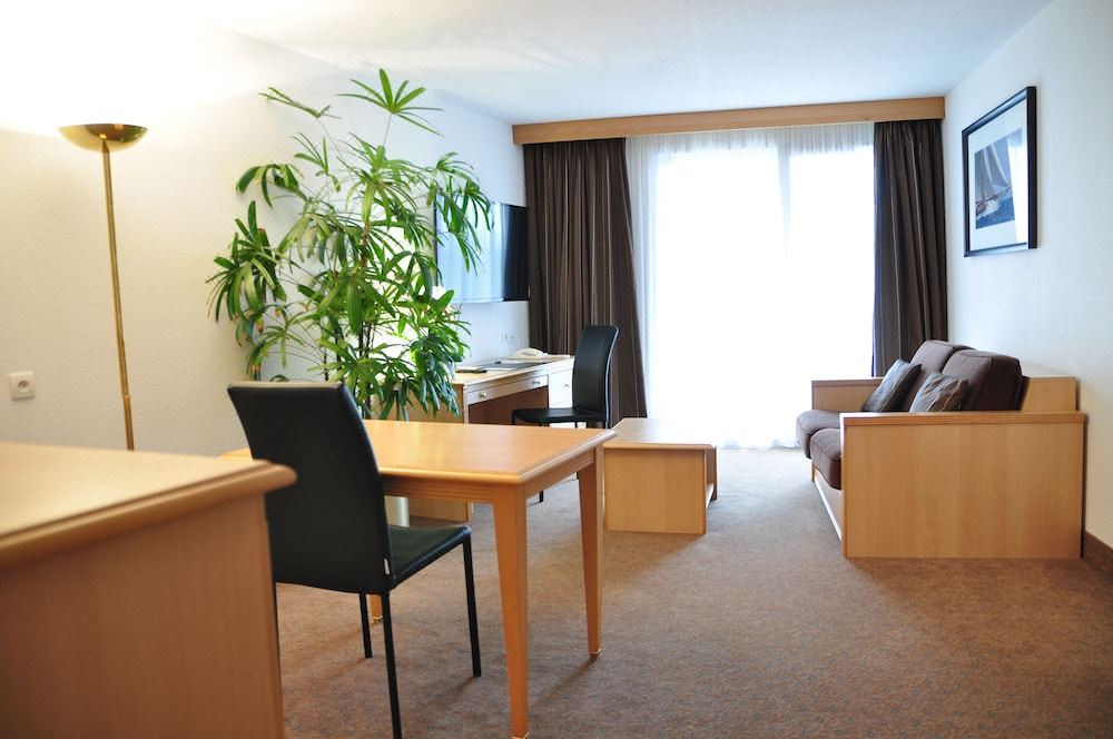 Photo of Livingroom in La Chapelle-sur-Erdre