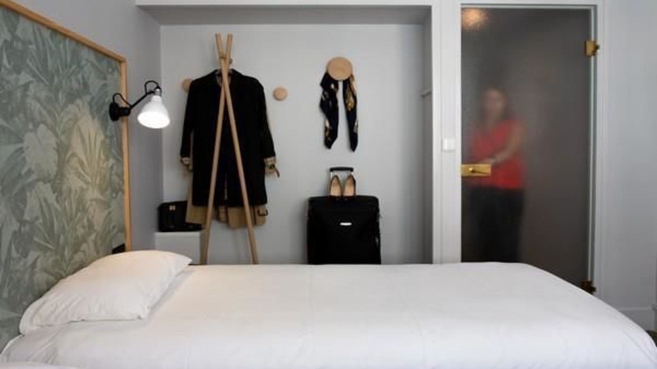 Photo of Bedroom in Jules Ferry - Recamier