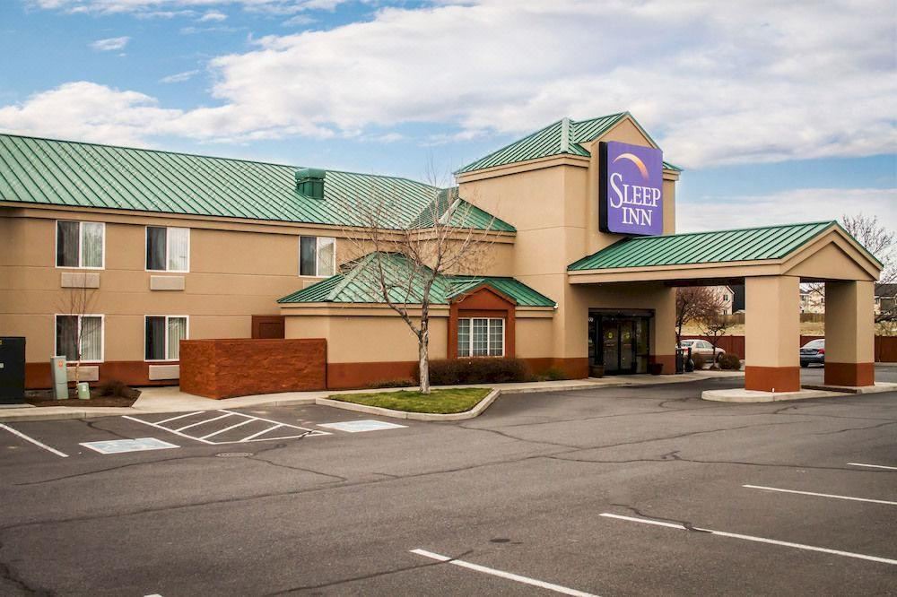 Photo of Buildings in Mountain View District