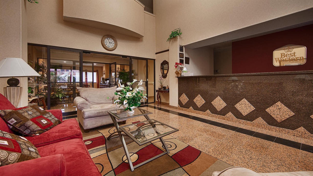 Photo of Livingroom in Madisonville