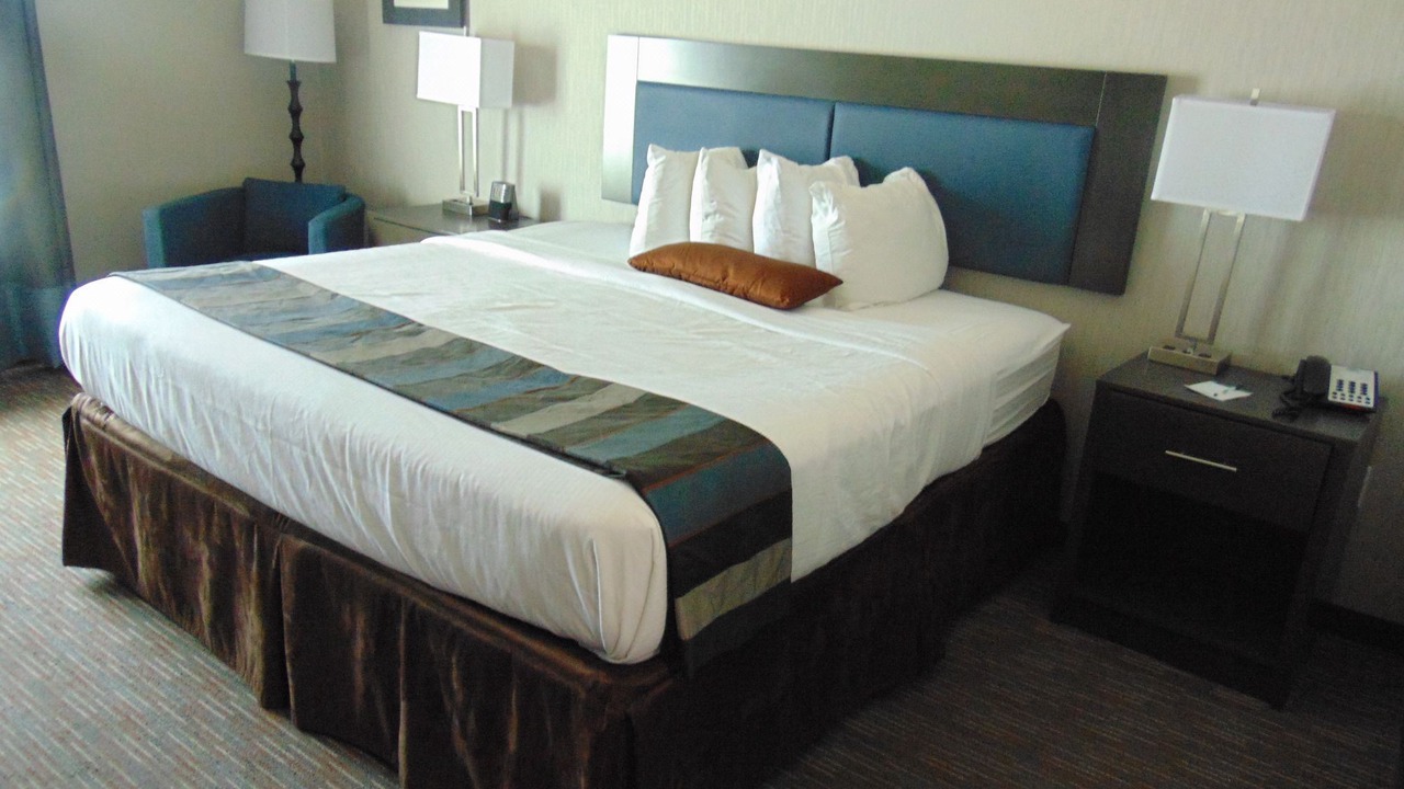 Photo of Bedroom in North by Northwest