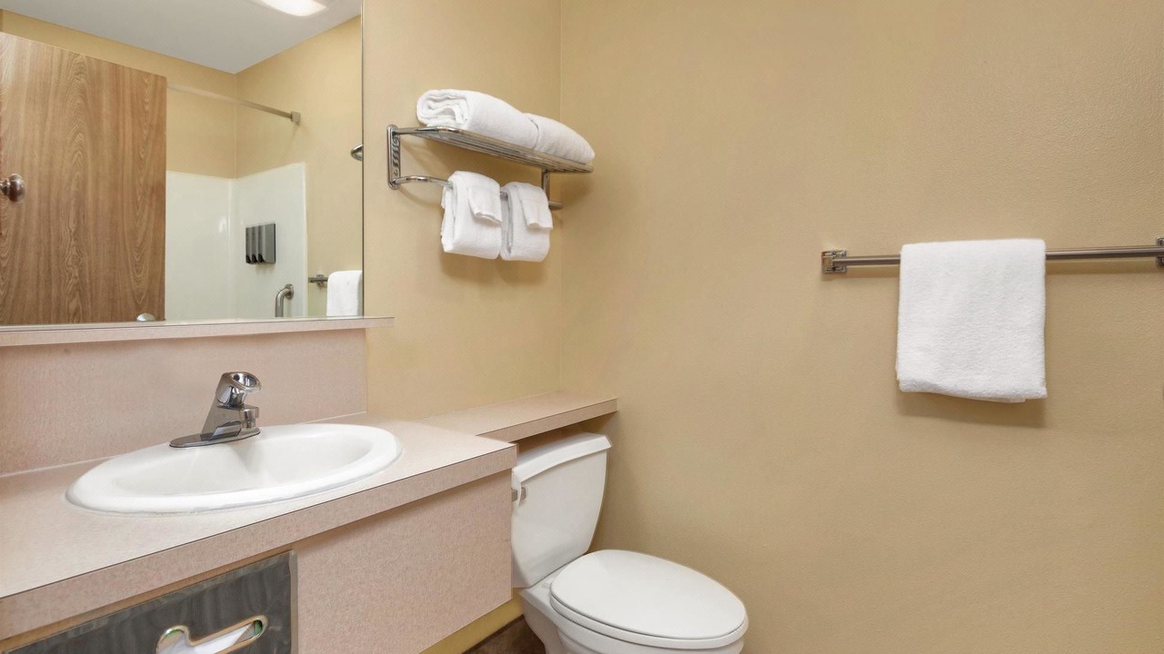 Photo of Bathroom in Holly