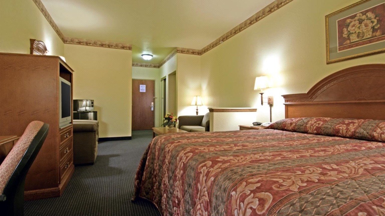 Photo of Bedroom in Glen Rose