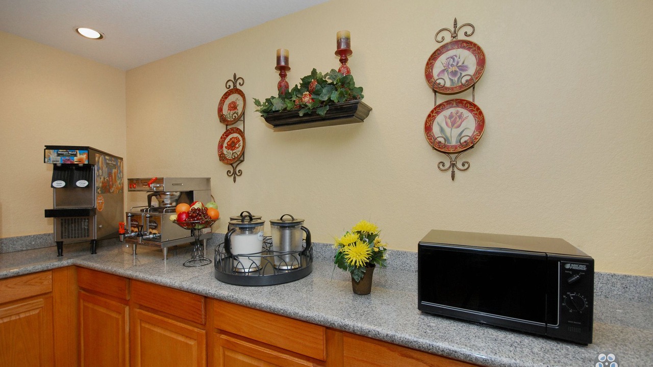 Photo of Kitchen in Center