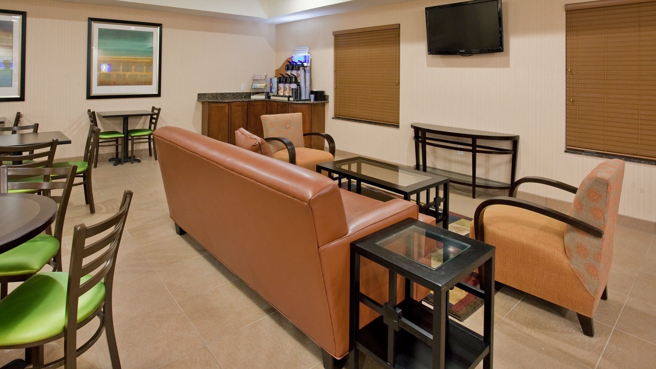 Photo of Livingroom in Topeka