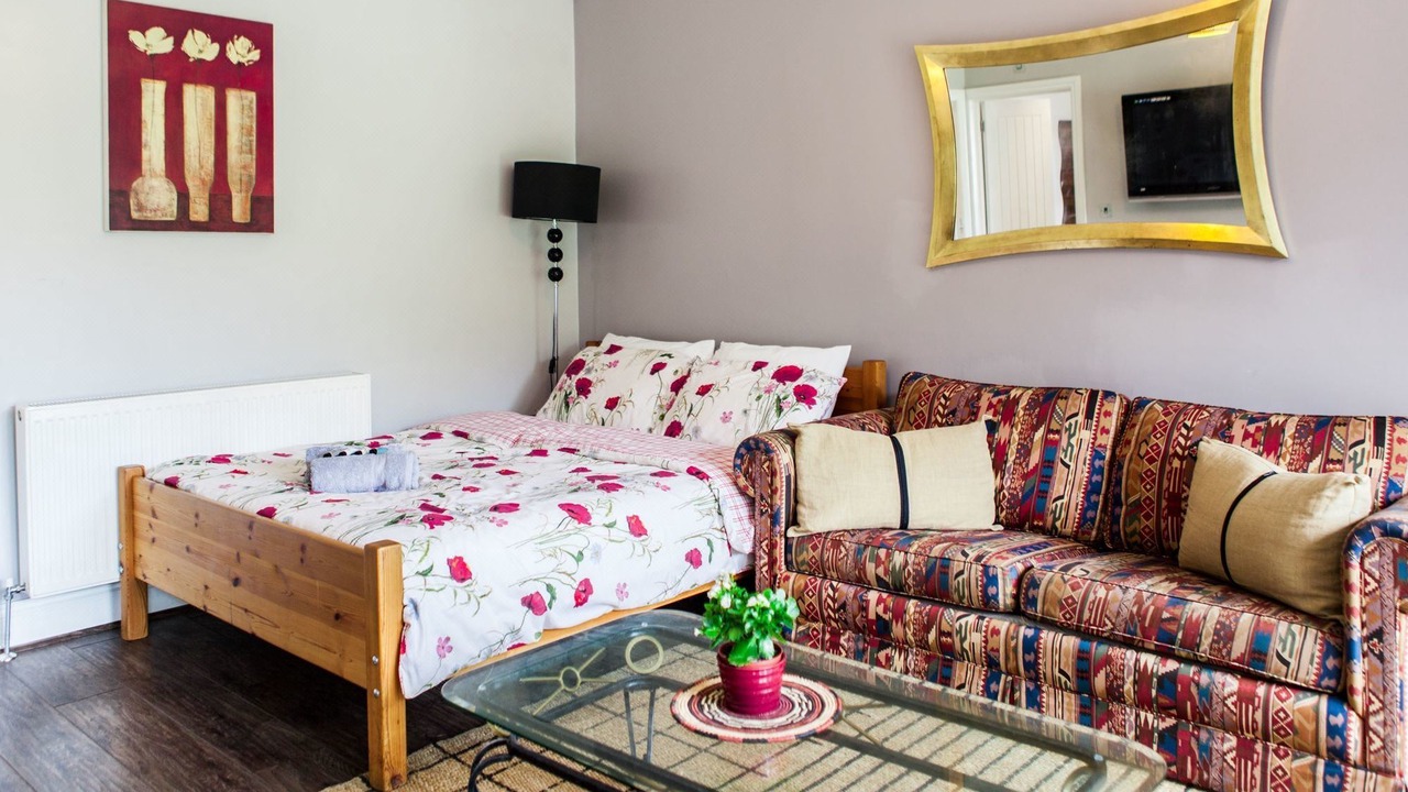 Photo of Others in Little Holland