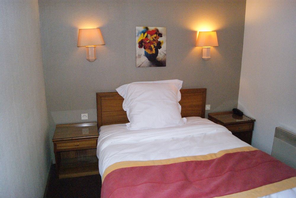 Photo of Bedroom in Rouen City Centre