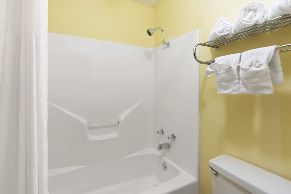 Photo of Bathroom in Tucumcari
