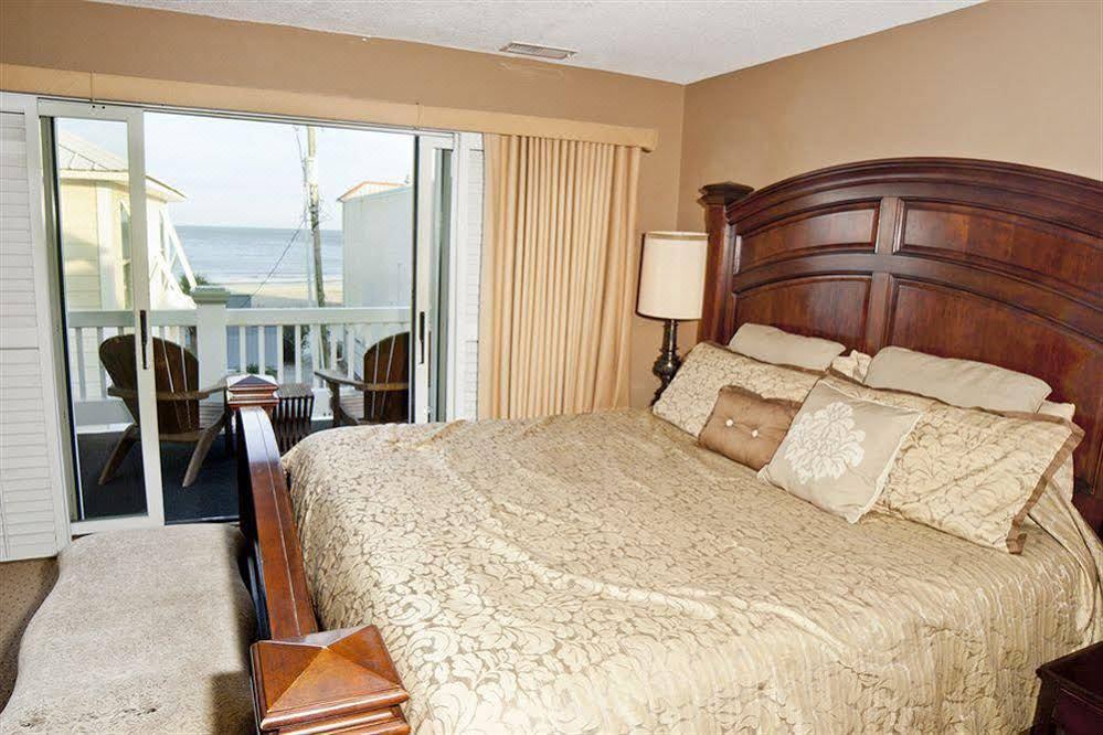 Photo of Bedroom in Tybee Island