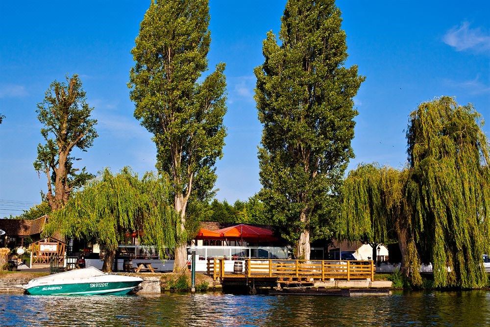 Photo of Outdoor in Saint-Pierre-la-Garenne