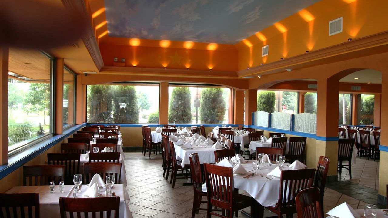 Photo of Livingroom in Secaucus