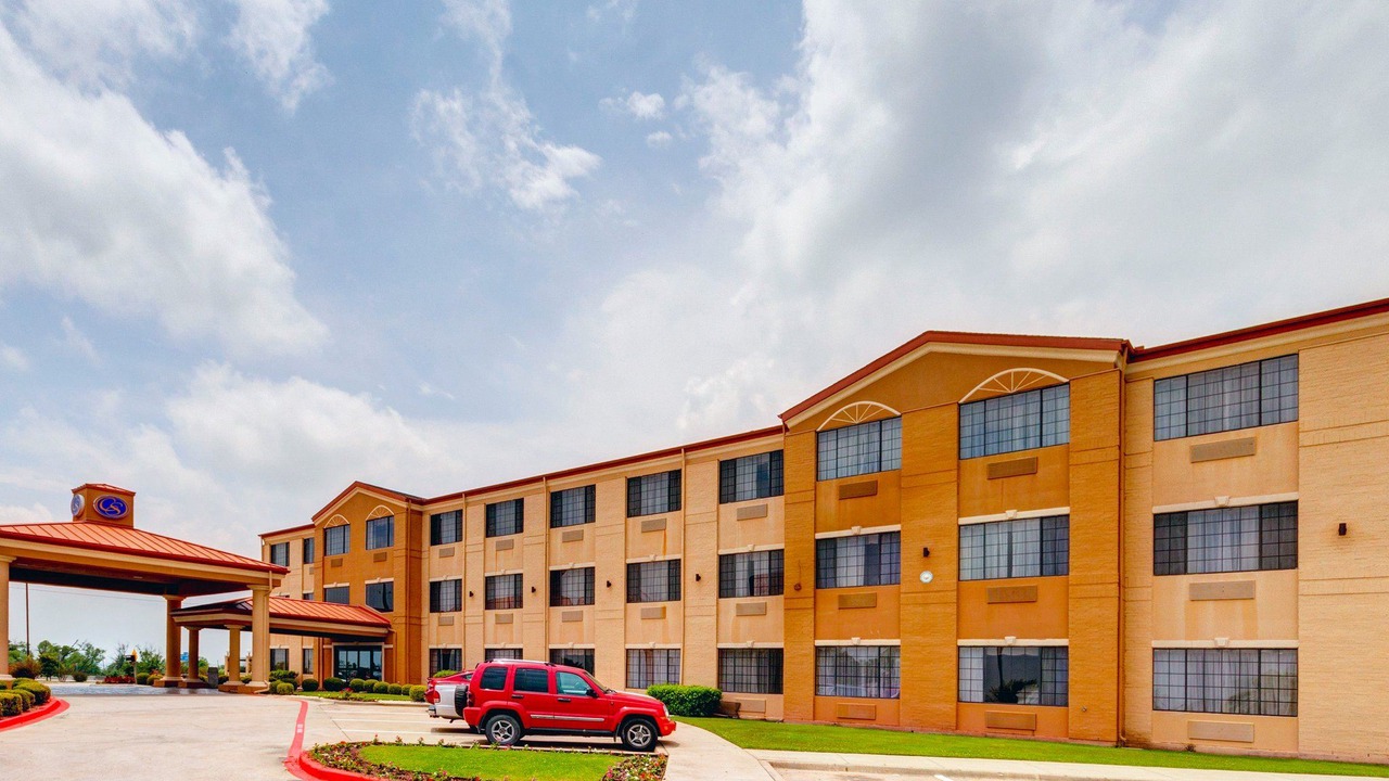 Photo of Buildings in Rowlett