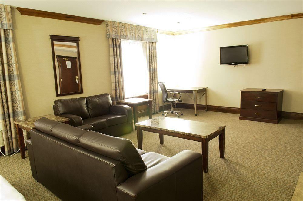 Photo of Livingroom in Mount Pleasant
