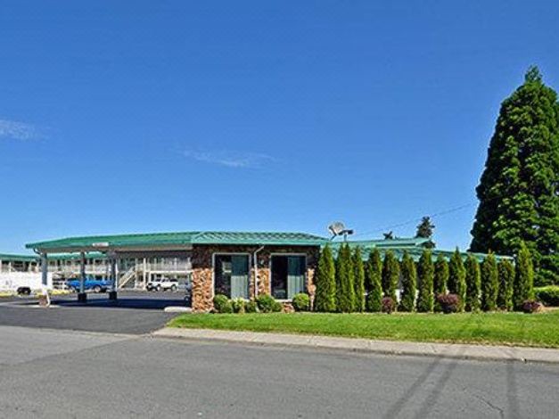 Photo of Buildings in Larkspur