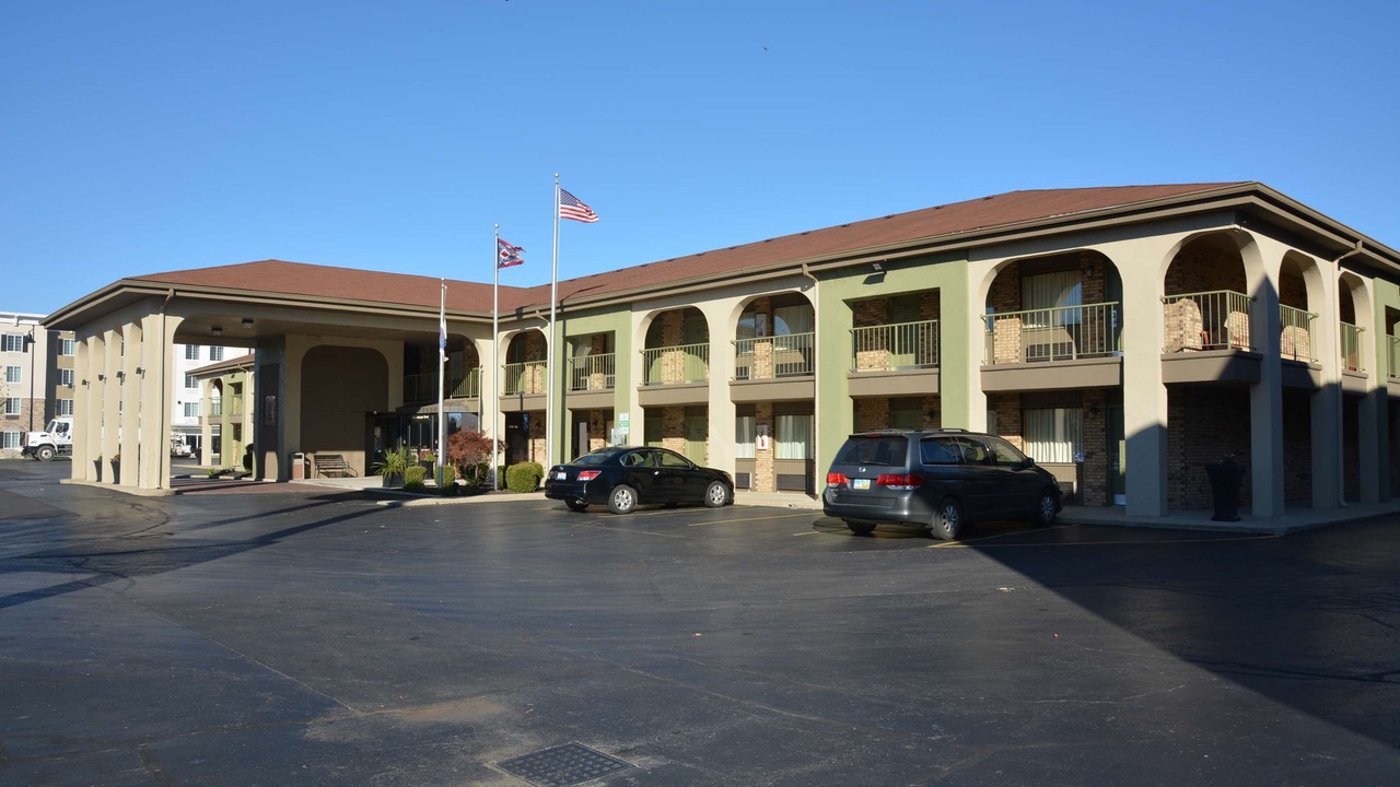 Photo of Buildings in Grove City